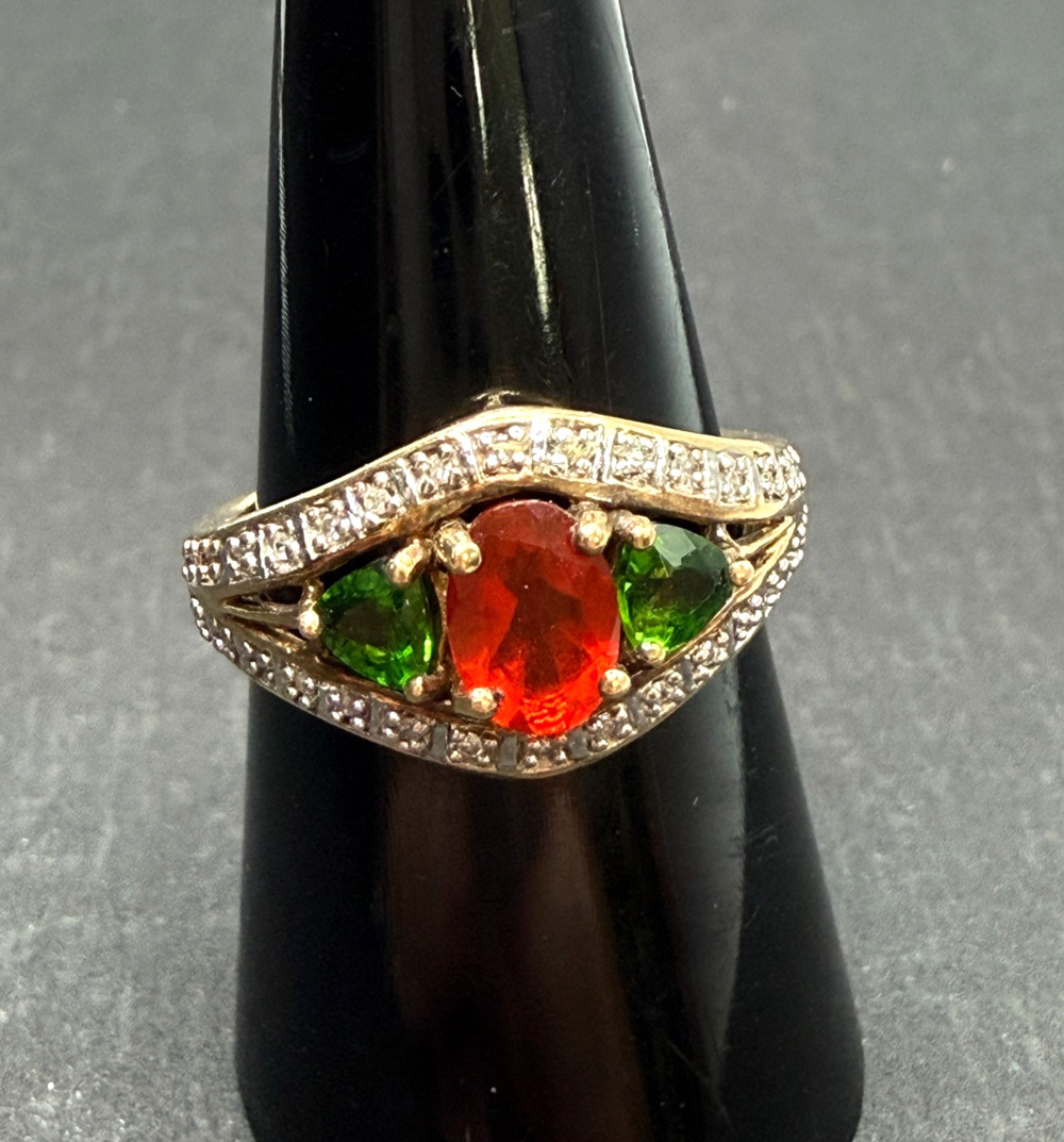 JG 9K Yellow Gold Red Garnet Green Diopside Ring Sz 7.5 Diamond Accent 375 9Ct